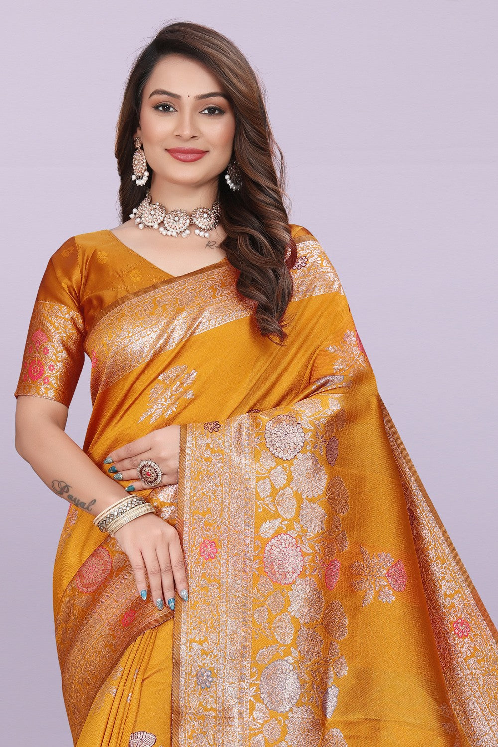 Designer Silk Saree with Floral Motif & Zari Detailing – Party & Festive Wear