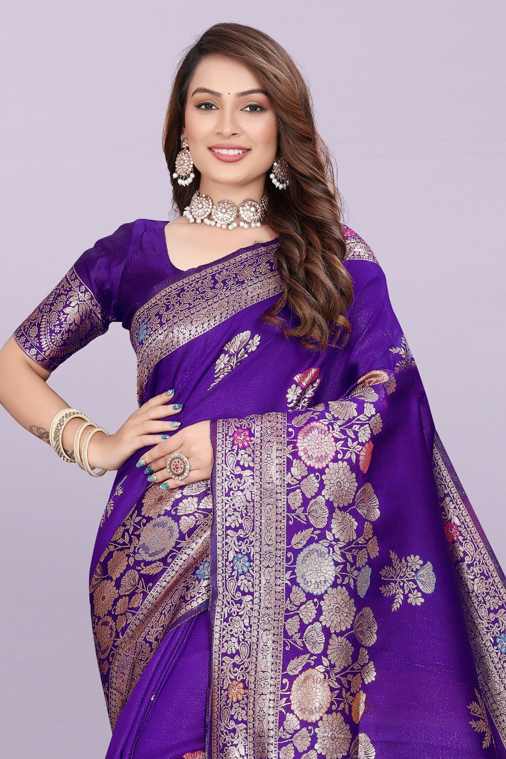 Designer Silk Saree with Floral Motif & Zari Detailing – Party & Festive Wear