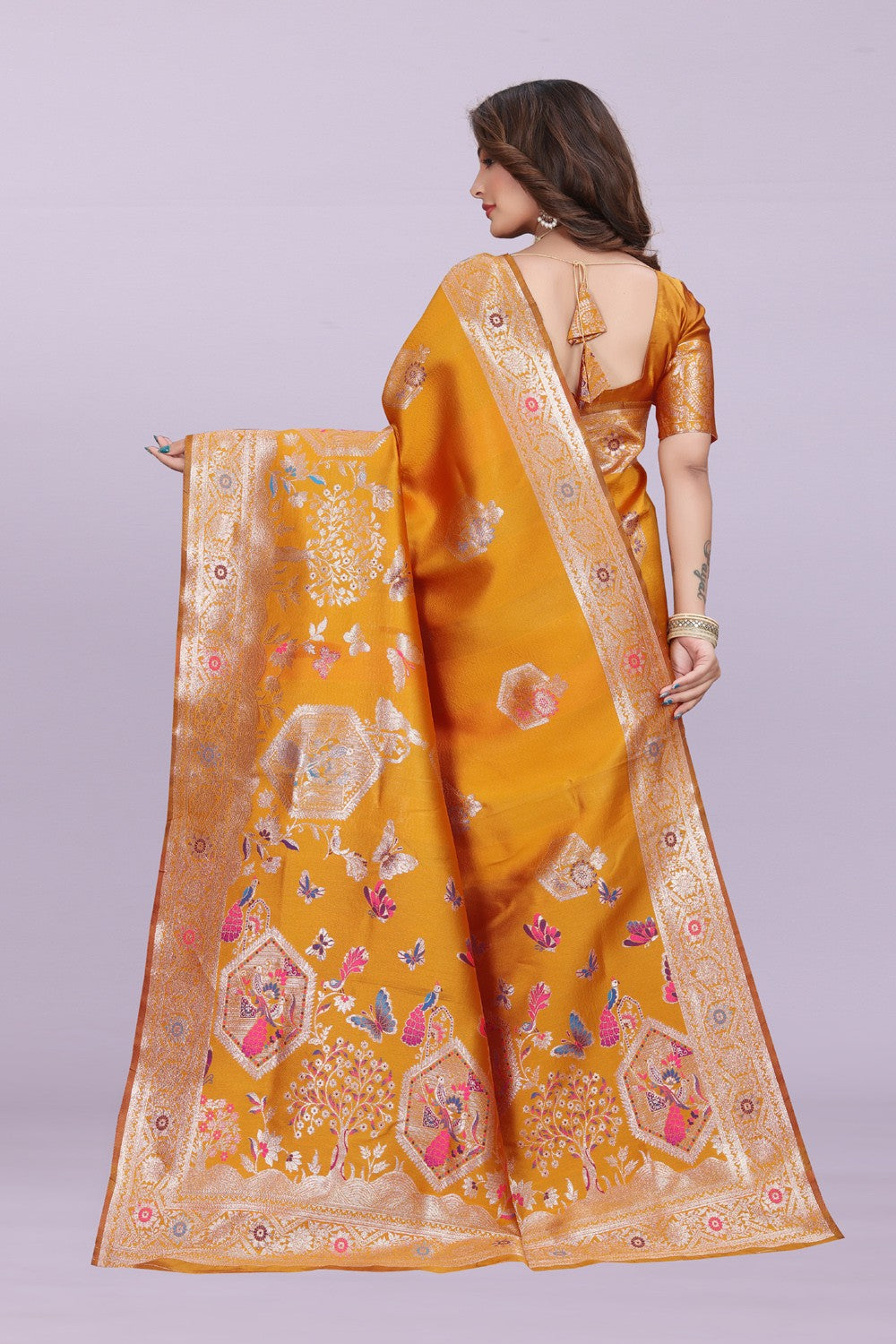 Artistic Woven Silk Saree with Peacock Motif – Premium Festive & Party Wear