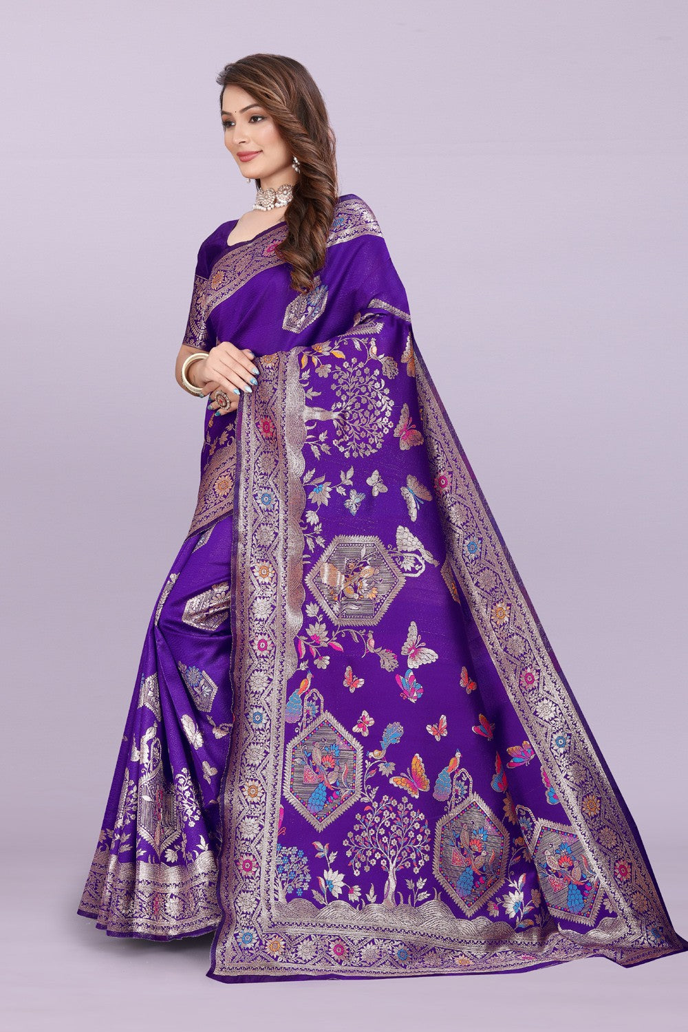 Artistic Woven Silk Saree with Peacock Motif – Premium Festive & Party Wear