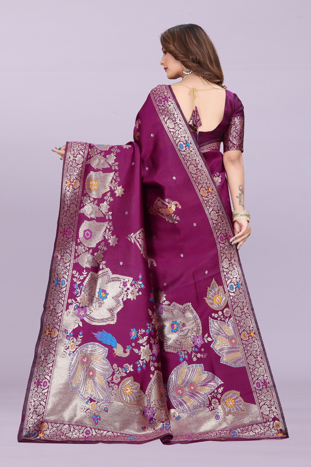 Woven Silk Saree with Floral & Peacock Zari Design – Elegant Festive Wear