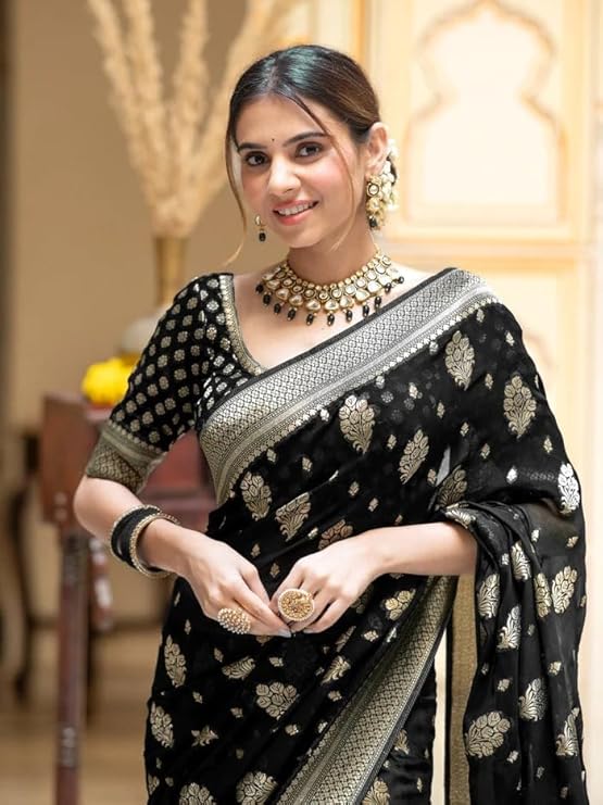 Silk Saree with Traditional Butti Design & Zari Border – Wedding & Festive Wear