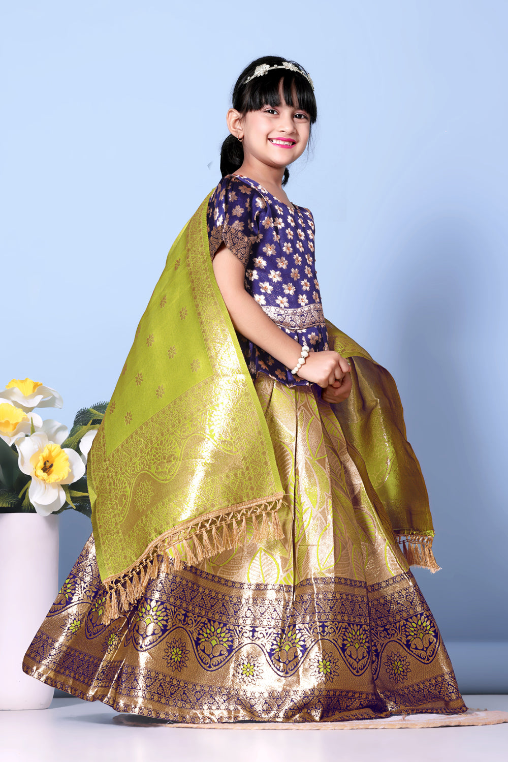 Girls Banarasi Lehenga Choli Set Silk Festive Wedding Ethnic Dress Kids