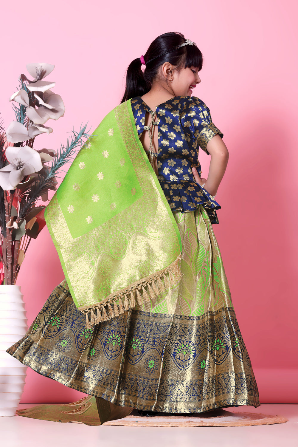 Girls Banarasi Lehenga Choli Set Silk Festive Wedding Ethnic Dress Kids