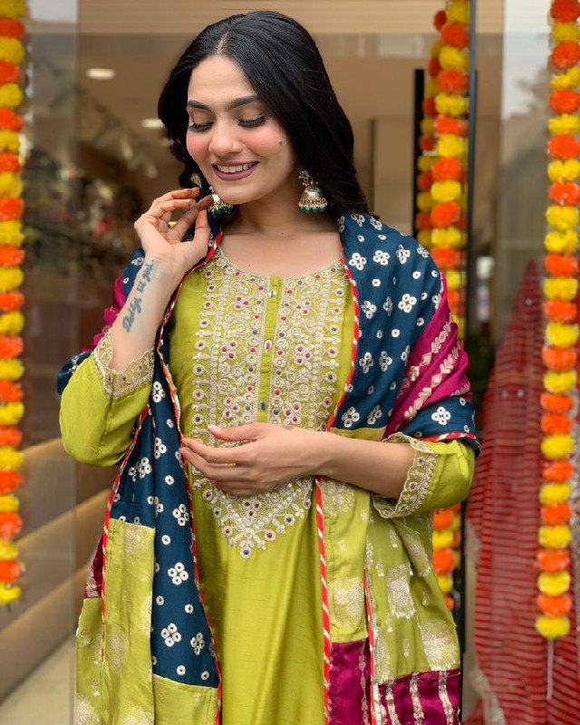 Lime Green Kurta Set with Contrast Dupatta – Festive & Party Wear
