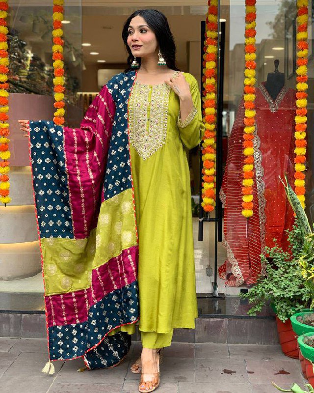 Lime Green Kurta Set with Contrast Dupatta – Festive & Party Wear