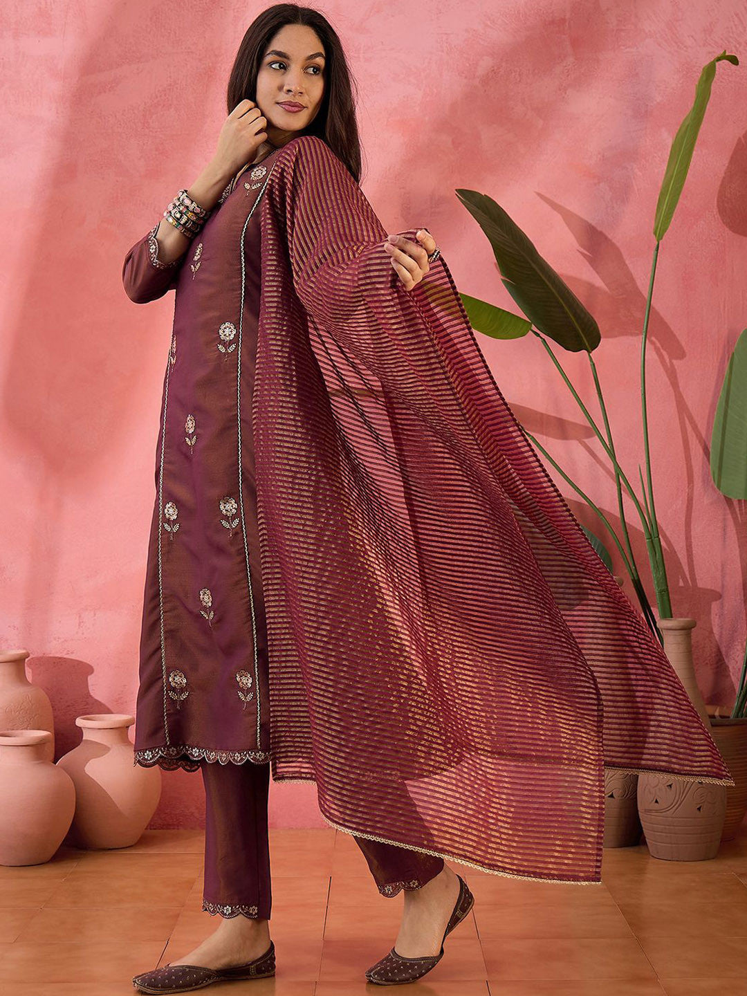 Maroon Embroidered Kurta Set with Jacquard Dupatta – Festive Ethnic Wear