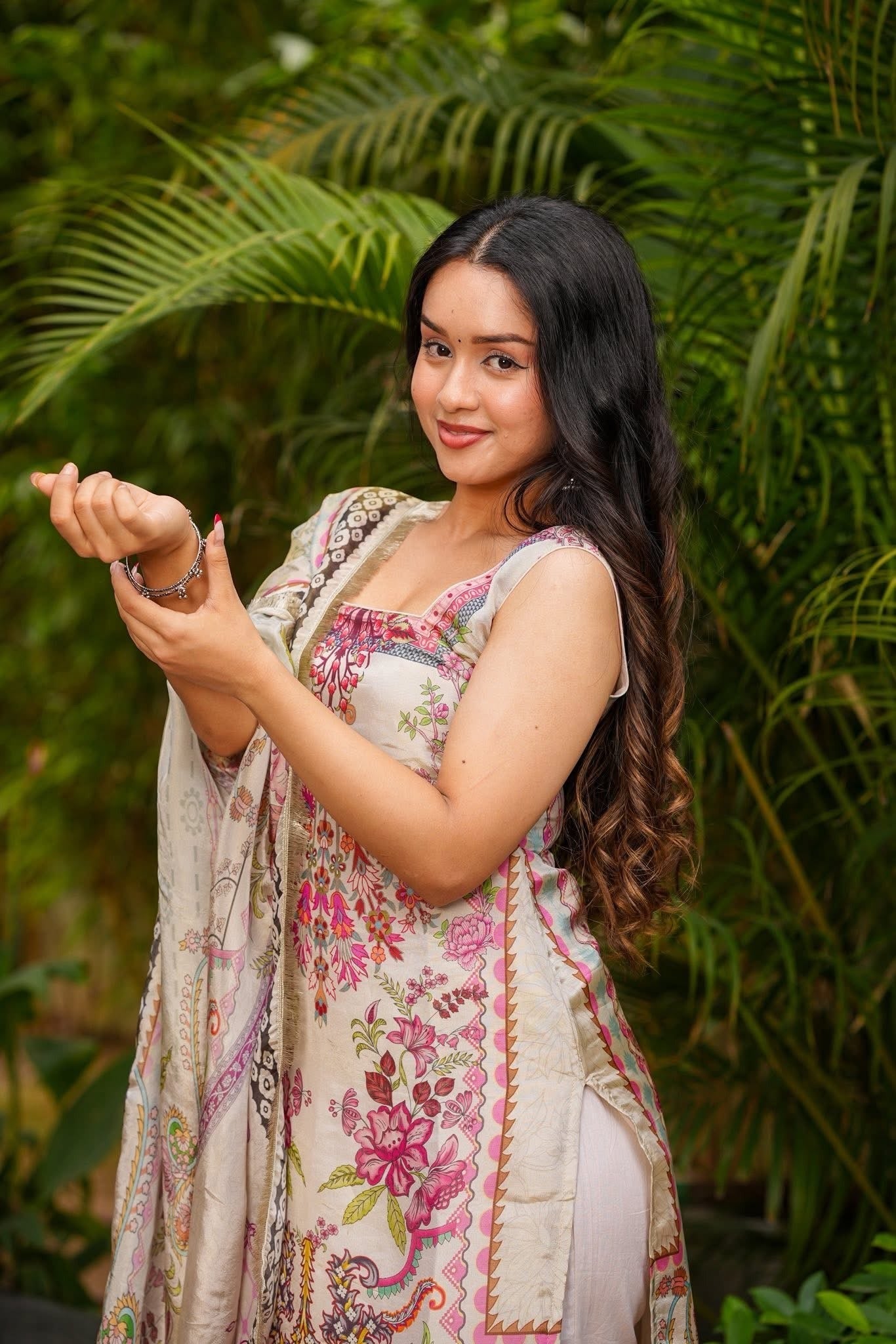 Ivory Kurta Set with Floral Dupatta – Elegant Festive Wear for Women