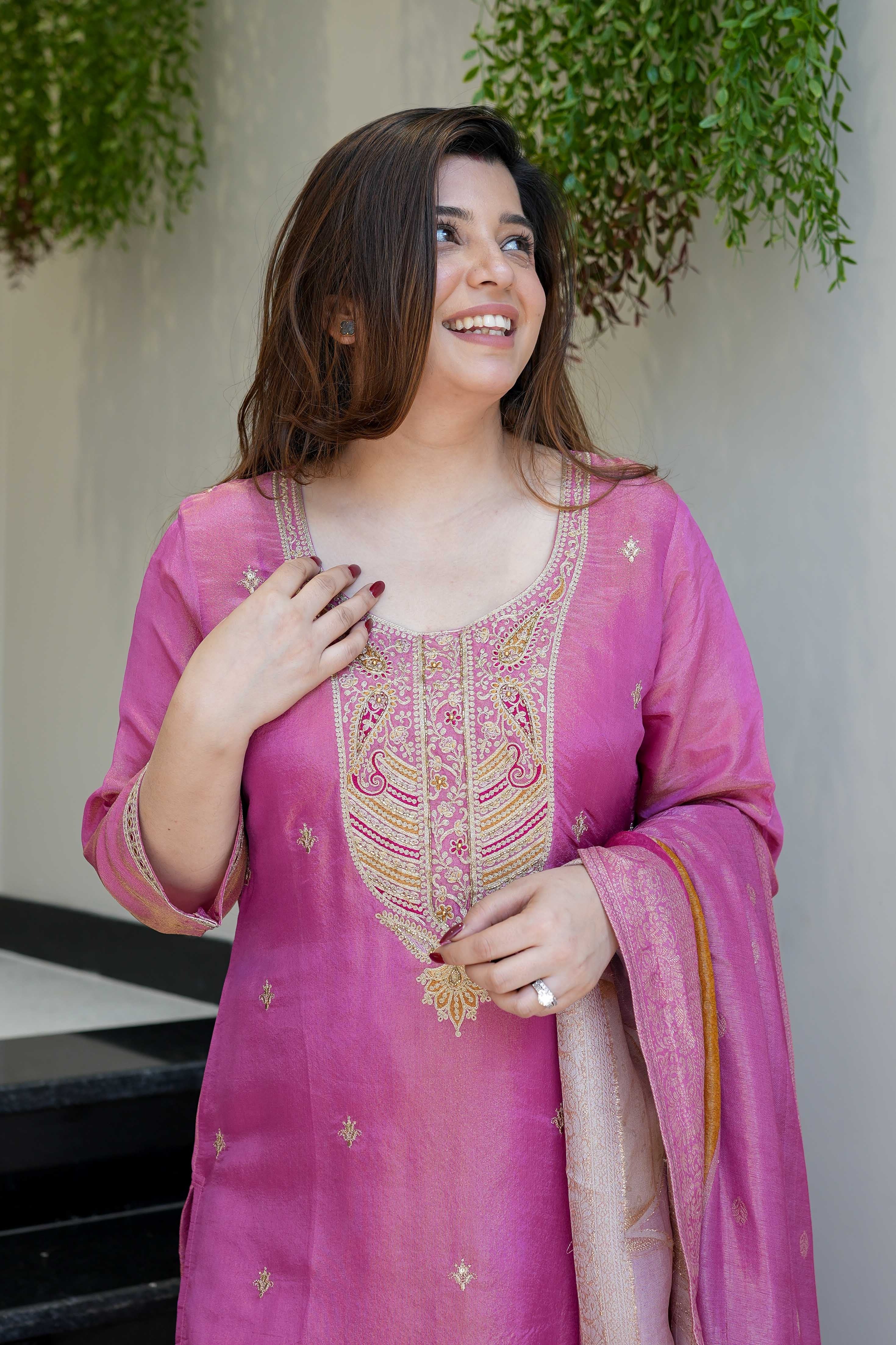 Peach Embroidered Viscose Kurta Set with Jacquard Dupatta – Elegant Festive Wear